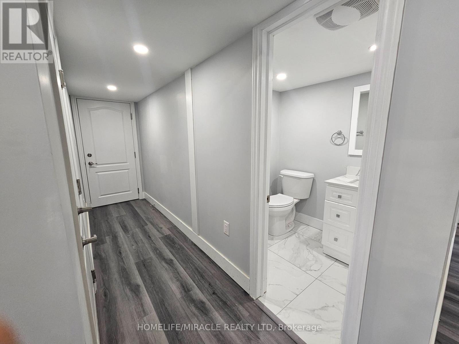 6306 Crickadorn Court N, Mississauga, Ontario  L5N 2J6 - Photo 22 - W12644272