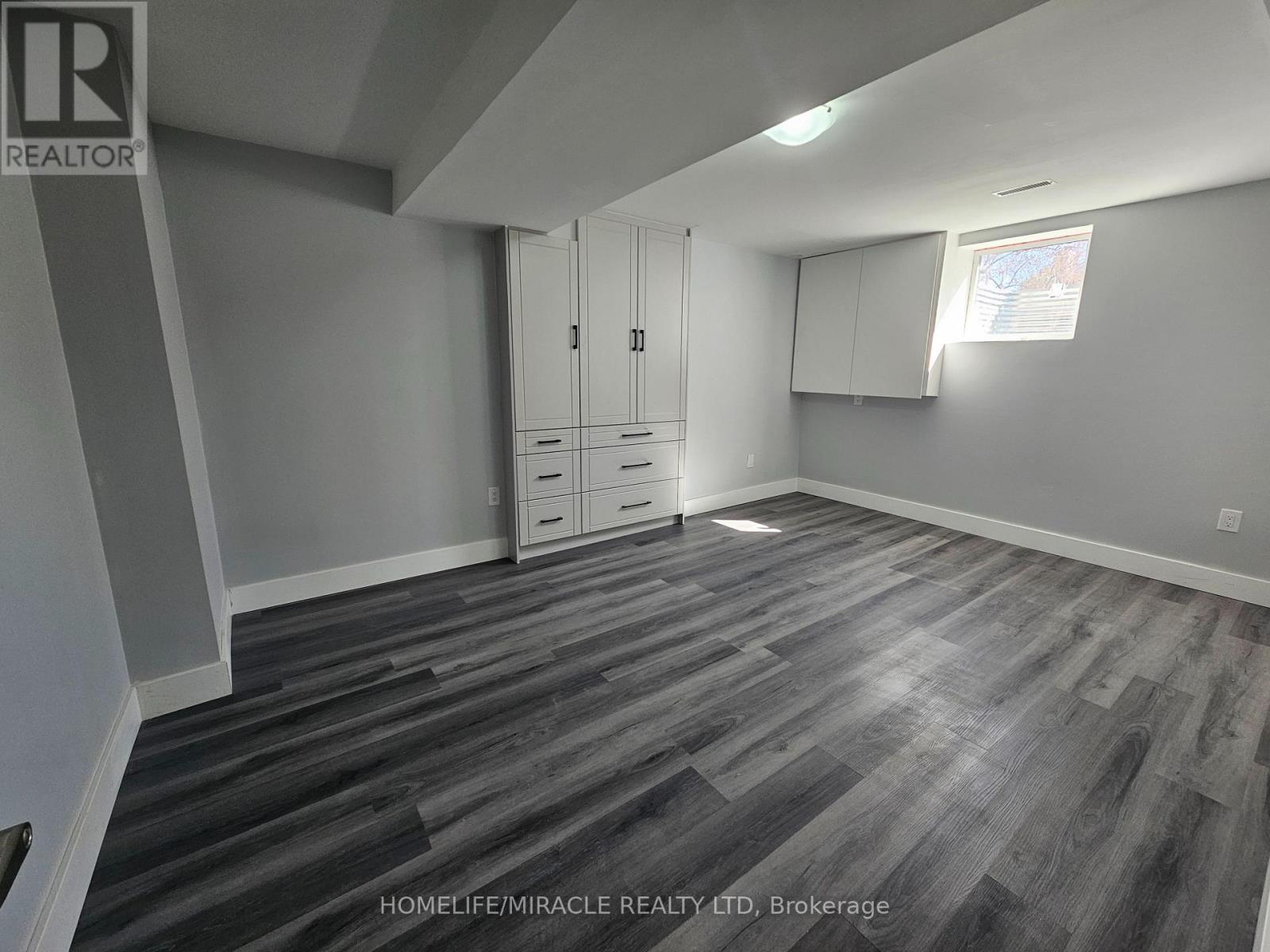 6306 Crickadorn Court N, Mississauga, Ontario  L5N 2J6 - Photo 23 - W12644272