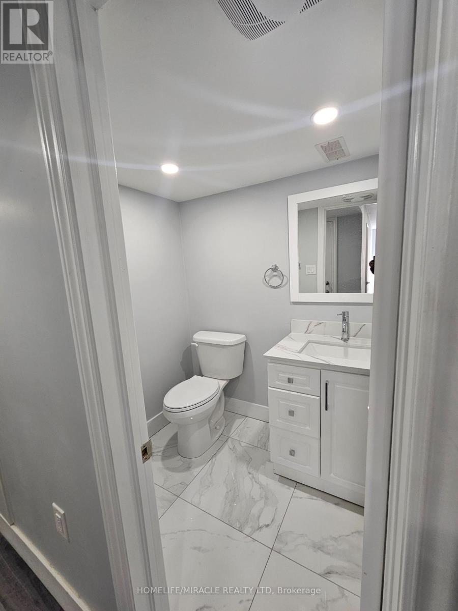 6306 Crickadorn Court N, Mississauga, Ontario  L5N 2J6 - Photo 25 - W12644272