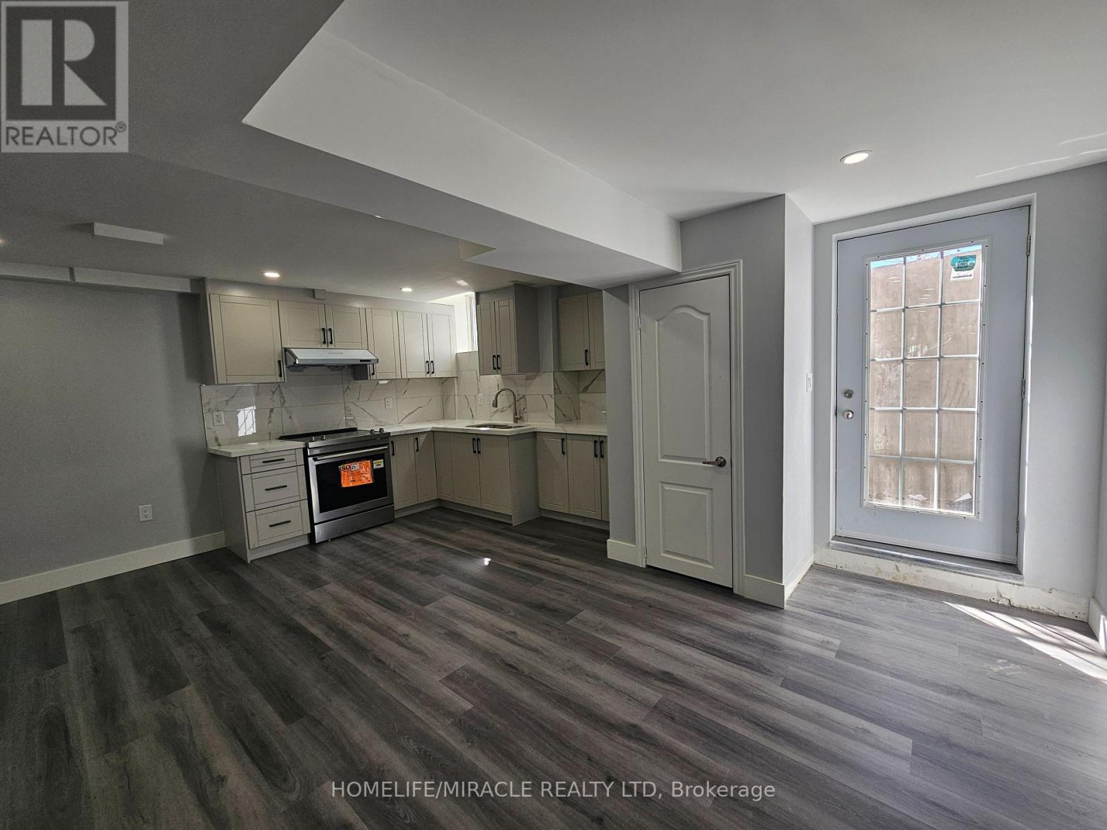 6306 Crickadorn Court N, Mississauga, Ontario  L5N 2J6 - Photo 6 - W12644272