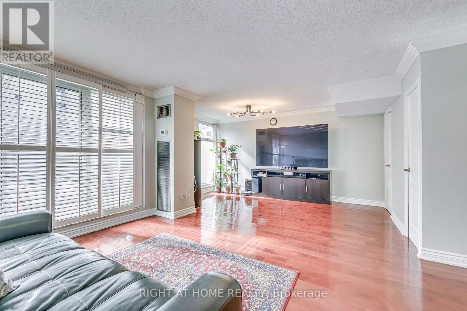 103 - 366 The East Mall, Toronto, Ontario  M9B 6C6 - Photo 17 - W12644286