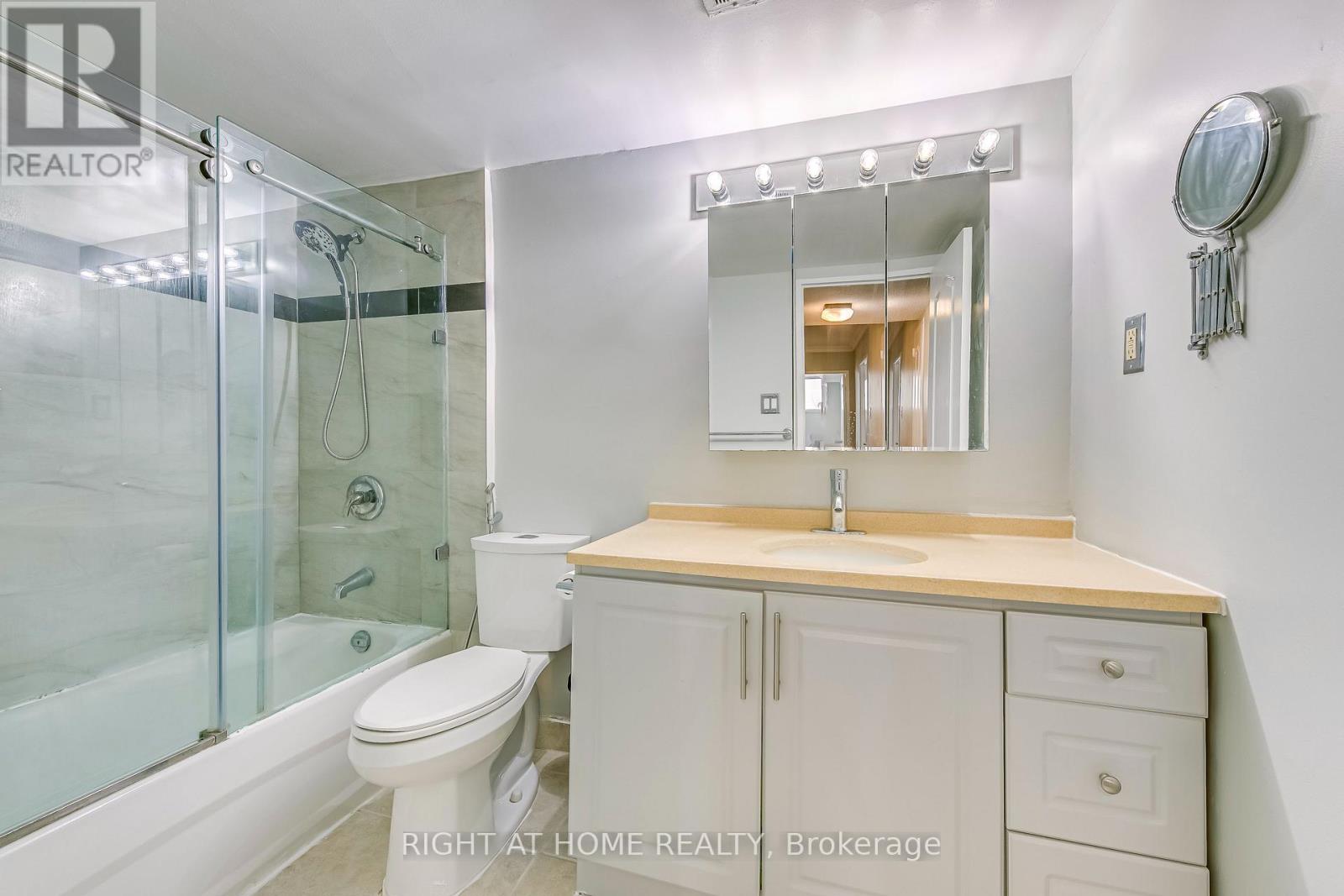 103 - 366 The East Mall, Toronto, Ontario  M9B 6C6 - Photo 34 - W12644286