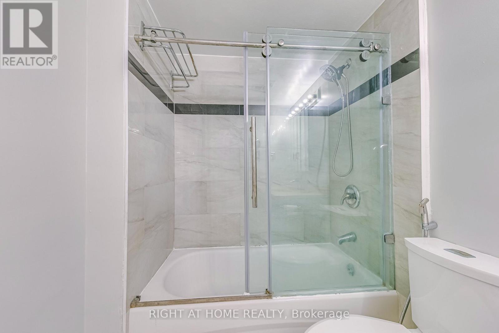 103 - 366 The East Mall, Toronto, Ontario  M9B 6C6 - Photo 35 - W12644286