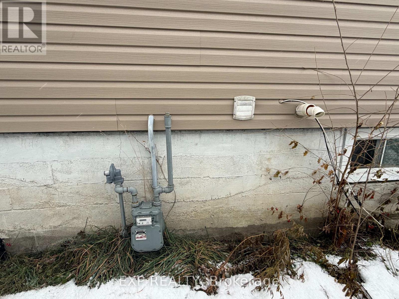 16 Nelson Street, Norfolk, Ontario  N3Y 3E3 - Photo 6 - X12644298