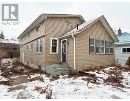 16 NELSON STREET, Norfolk, Ontario