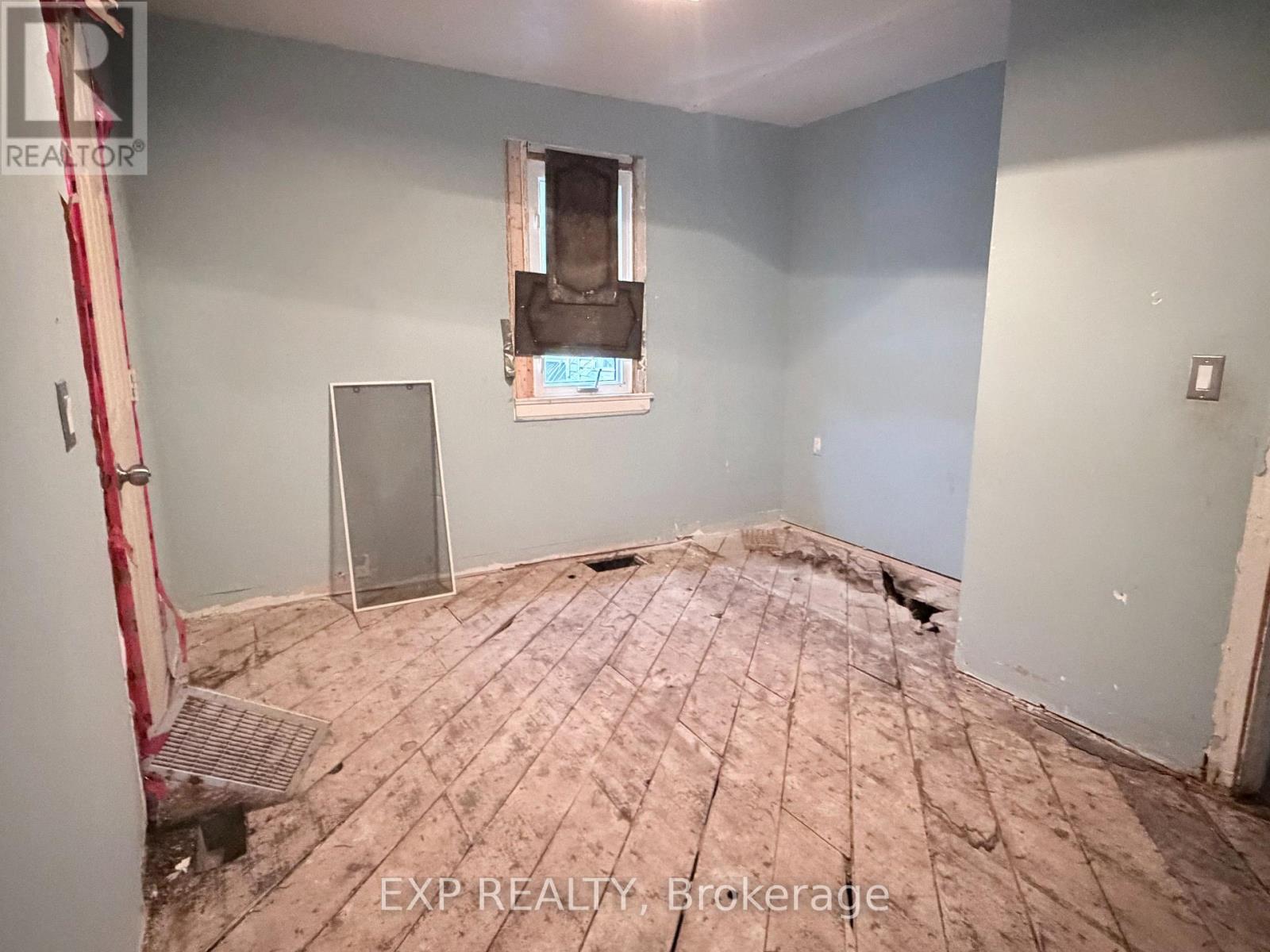 16 Nelson Street, Norfolk, Ontario  N3Y 3E3 - Photo 19 - X12644298