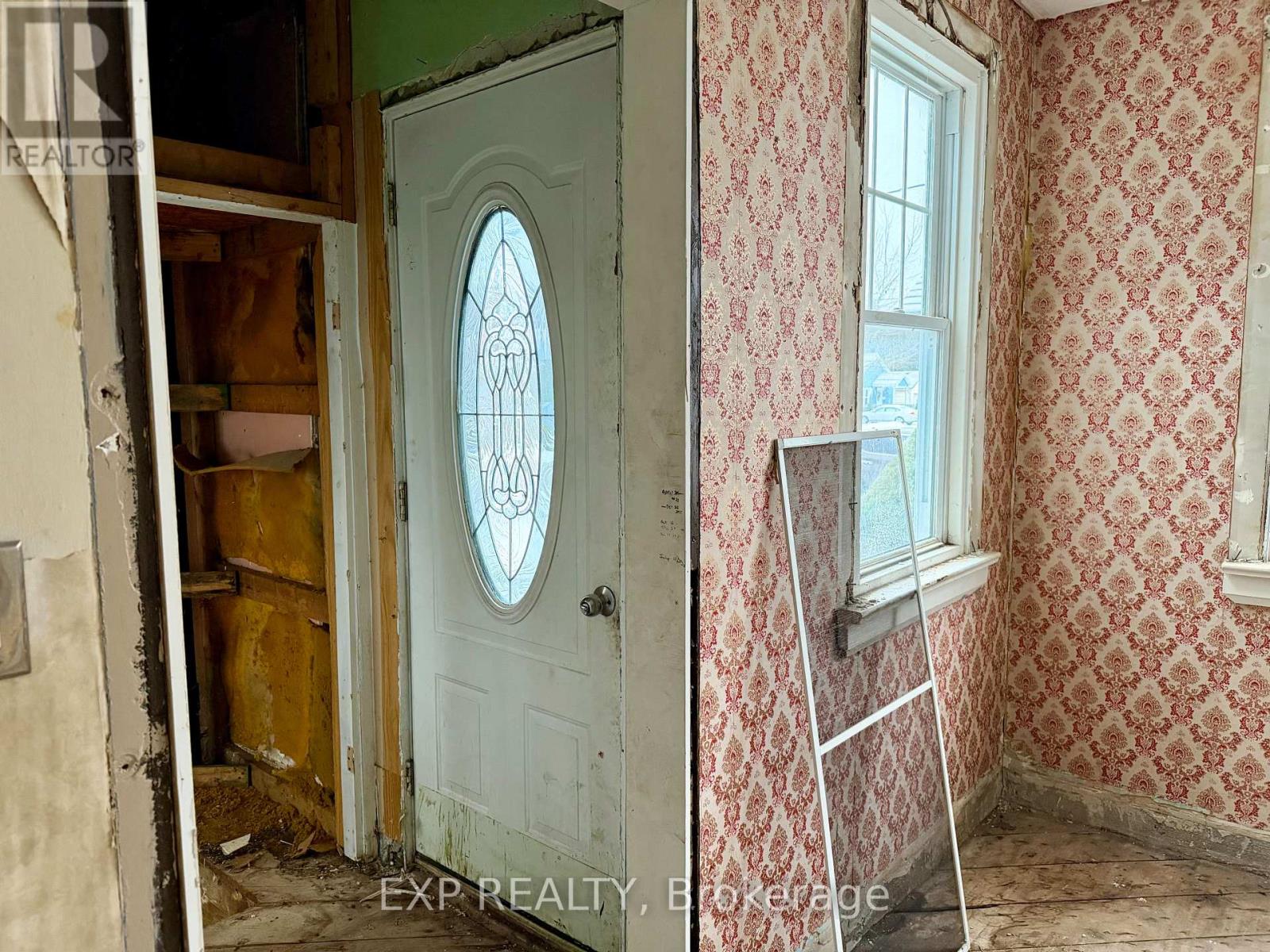 16 Nelson Street, Norfolk, Ontario  N3Y 3E3 - Photo 9 - X12644298