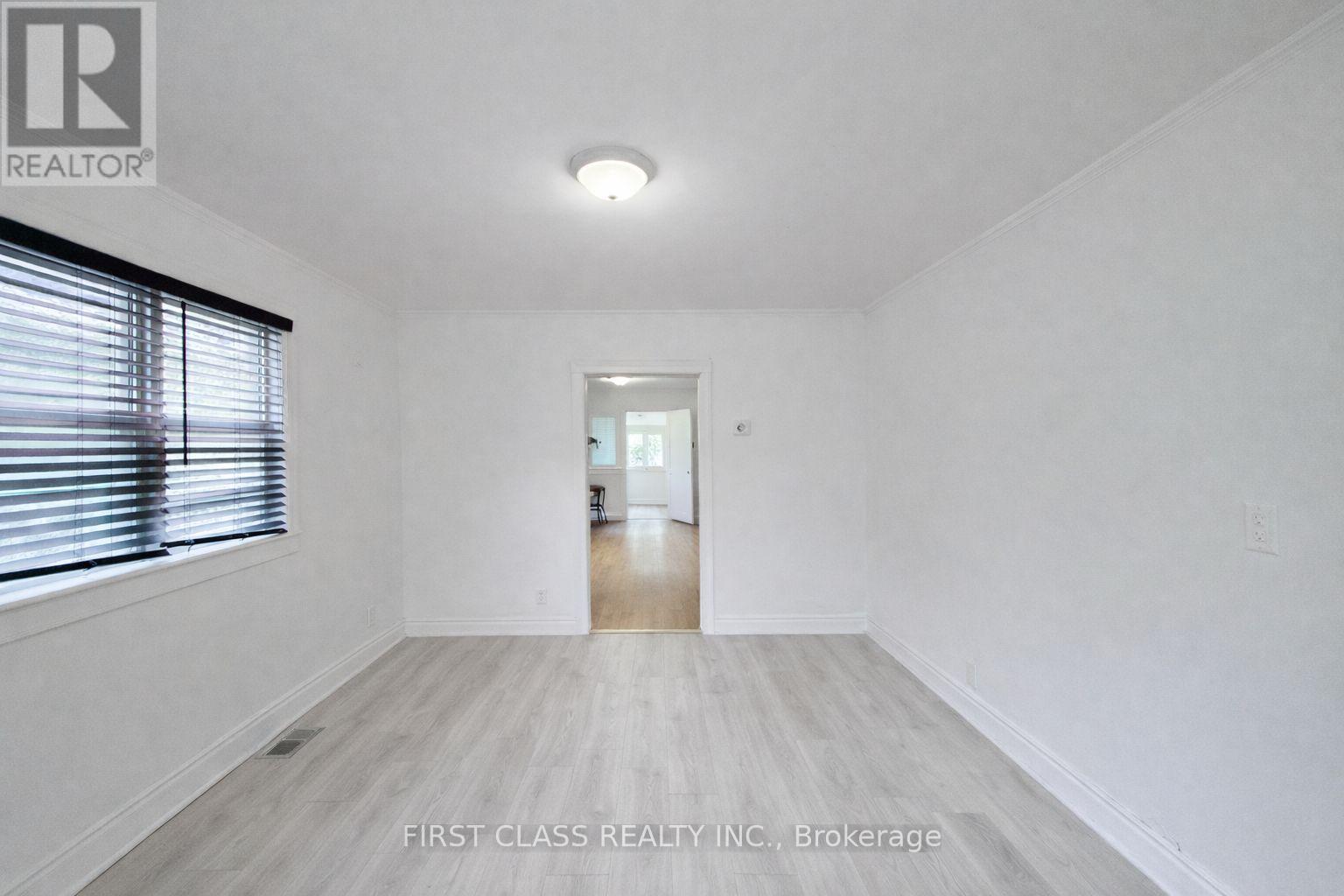 2081 Metro Road N, Georgina, Ontario  L0E 1L0 - Photo 5 - N12588304