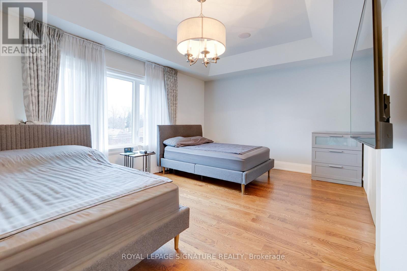 119b Hillside Avenue, Toronto, Ontario  M8V 1T3 - Photo 21 - W12644090