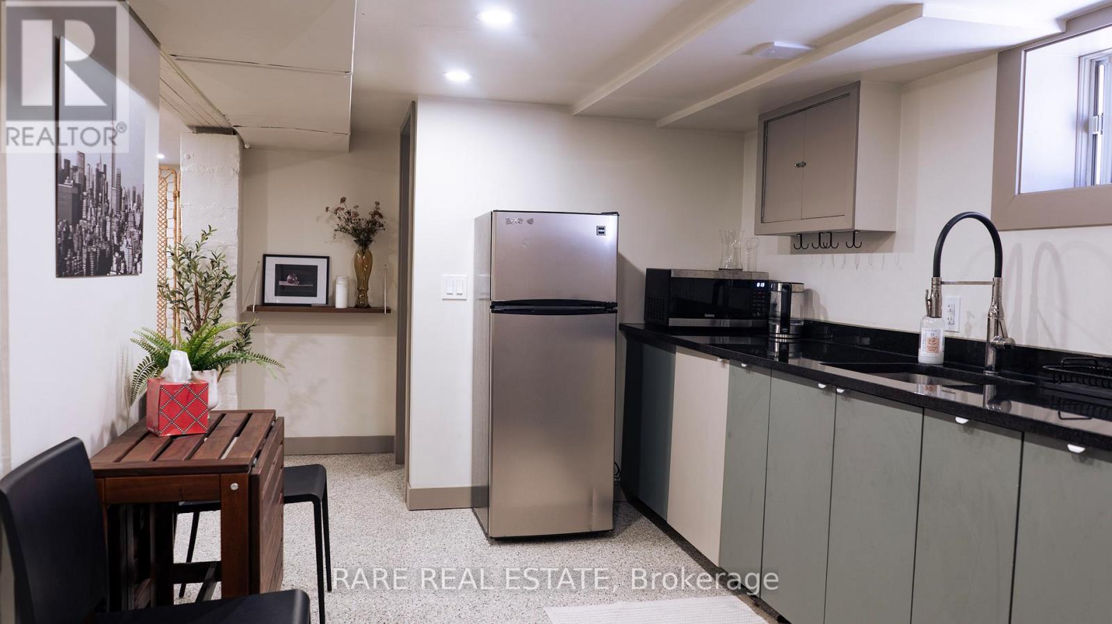 Basement - 33 Juliet Crescent, Toronto, Ontario  M6M 1N5 - Photo 2 - W12564212