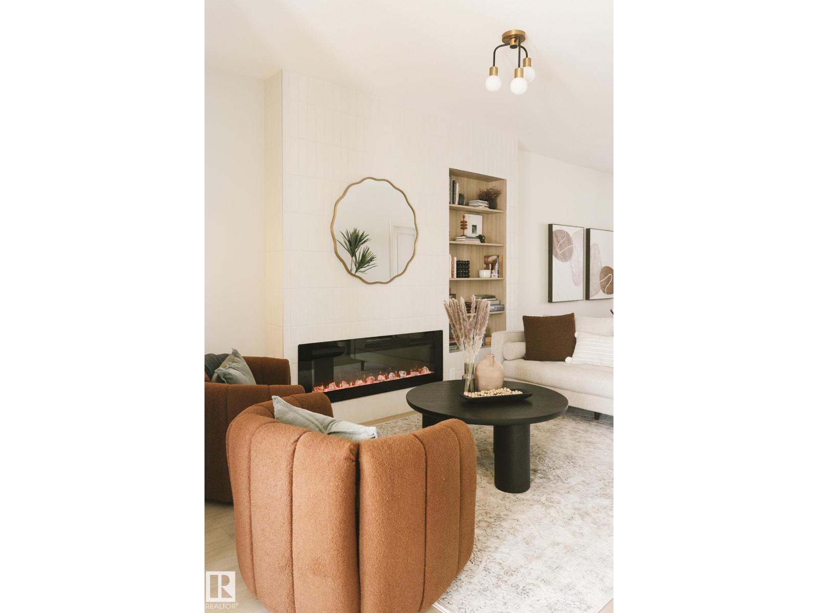 9079 Elves Loop Nw, Edmonton, Alberta  T6M 3G4 - Photo 2 - E4468452