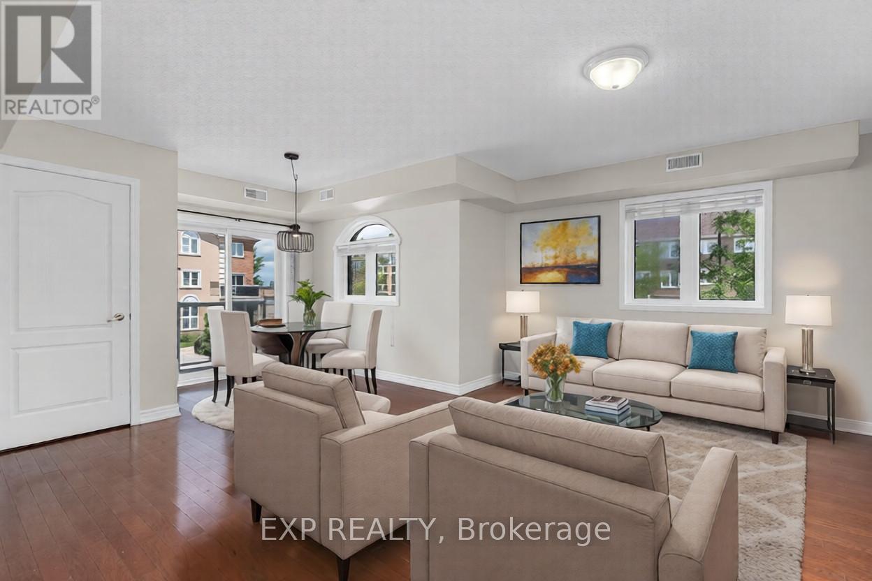 3 - 135 Sydenham Wells, Barrie, Ontario  L4M 0H3 - Photo 2 - S12644312