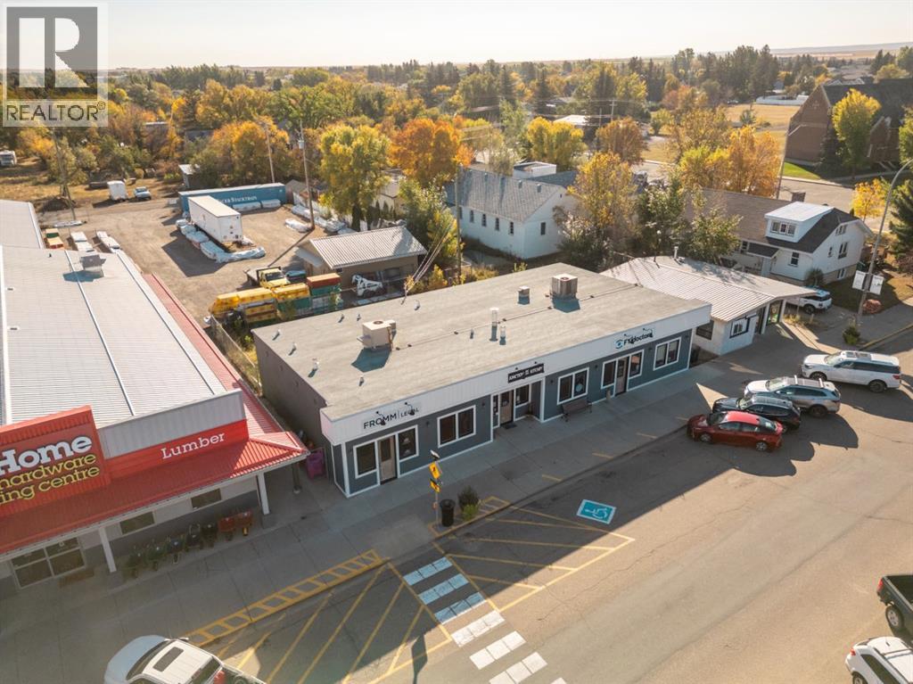 19 Broadway  N, Raymond, Alberta  T0K 2S0 - Photo 4 - A2184291