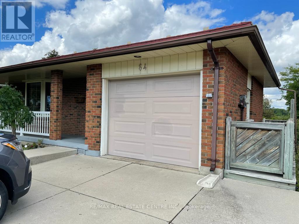 64 SANDSPRINGS CRESCENT, Kitchener, Ontario