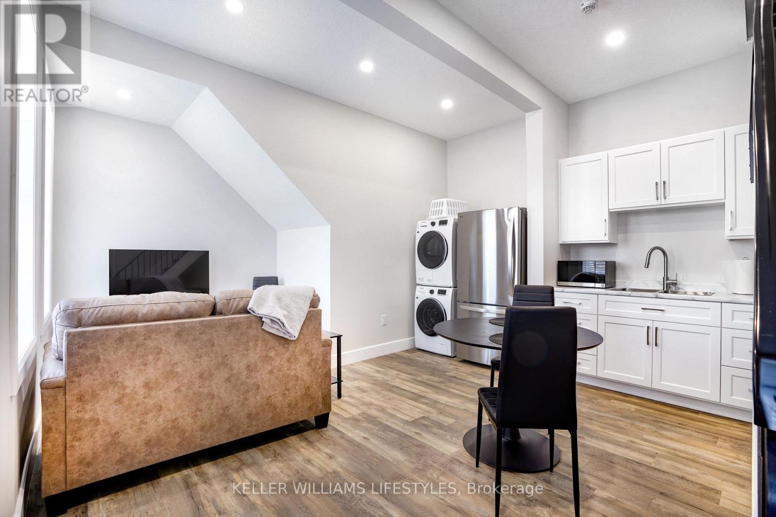 10 - 539 Talbot Street, St. Thomas, Ontario  N5P 1C3 - Photo 10 - X12644334