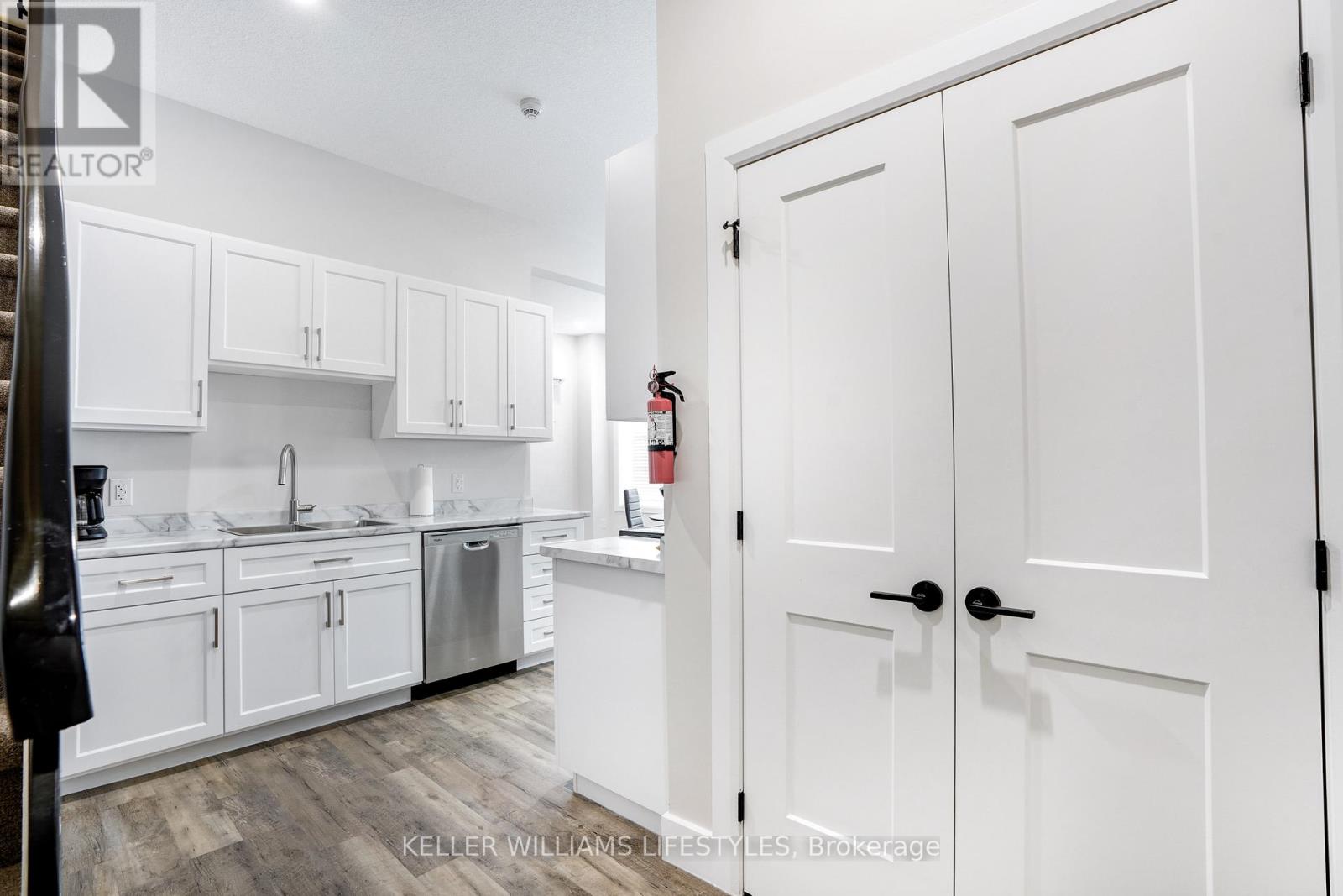 4 - 539 Talbot Street, St. Thomas, Ontario  N5P 1C3 - Photo 19 - X12644336