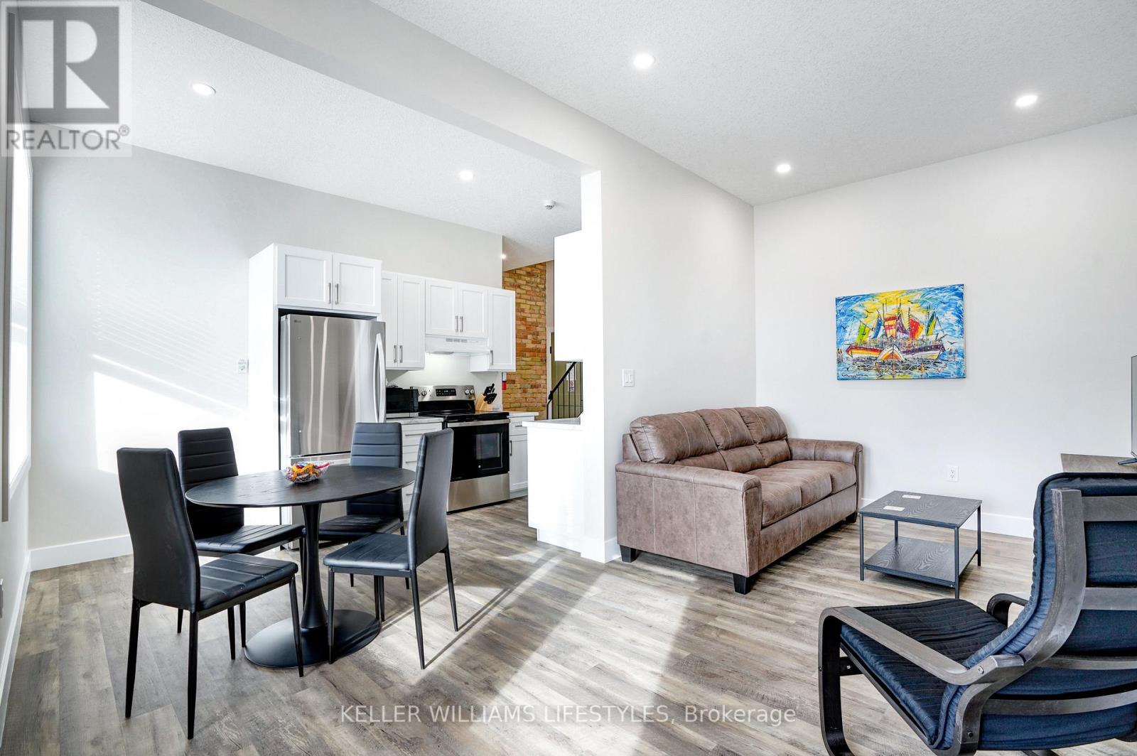 4 - 539 Talbot Street, St. Thomas, Ontario  N5P 1C3 - Photo 29 - X12644336