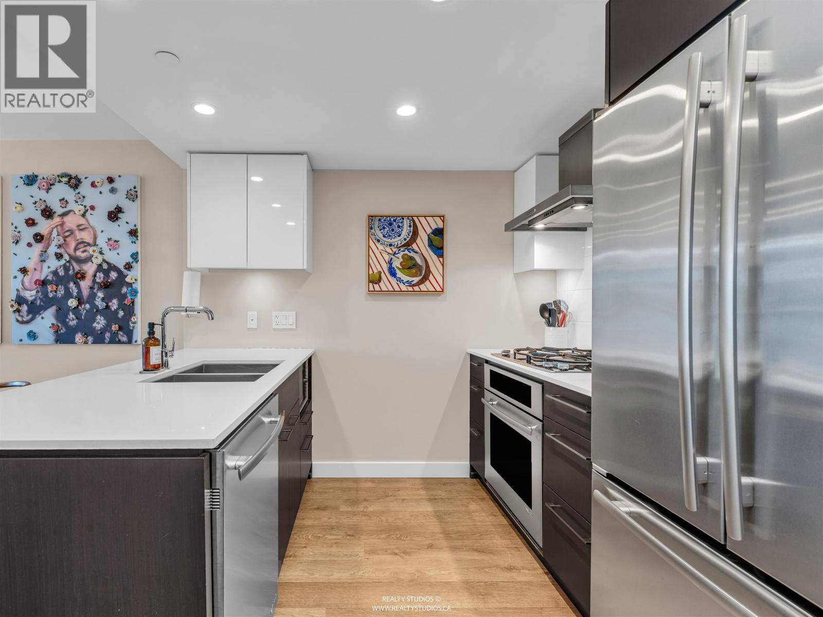 306 1618 Quebec Street, Vancouver, British Columbia  V6A 0C5 - Photo 3 - R3074630