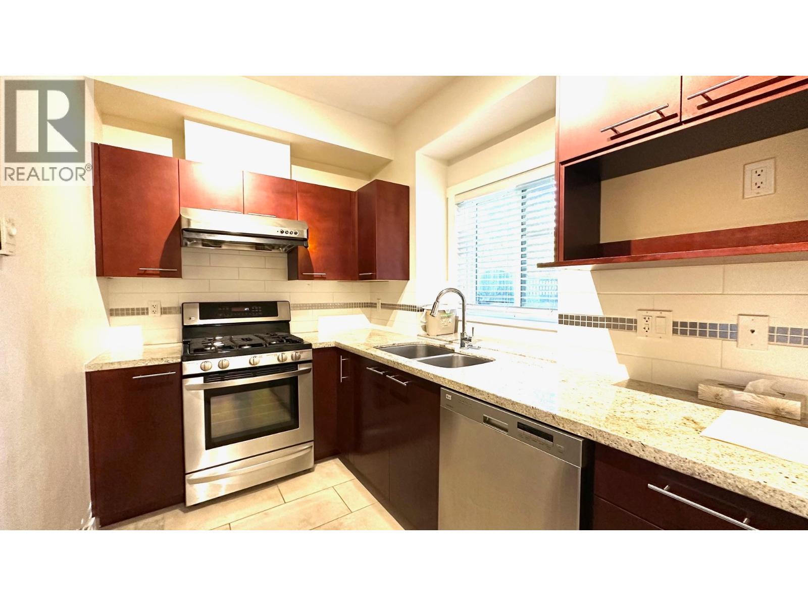 5 5660 Blundell Road, Richmond, British Columbia  V7C 1H5 - Photo 6 - R3054960