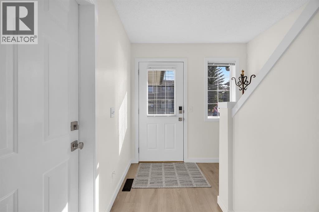 104 Stonemere Place, Chestermere, Alberta  T1X 1N1 - Photo 3 - A2263355