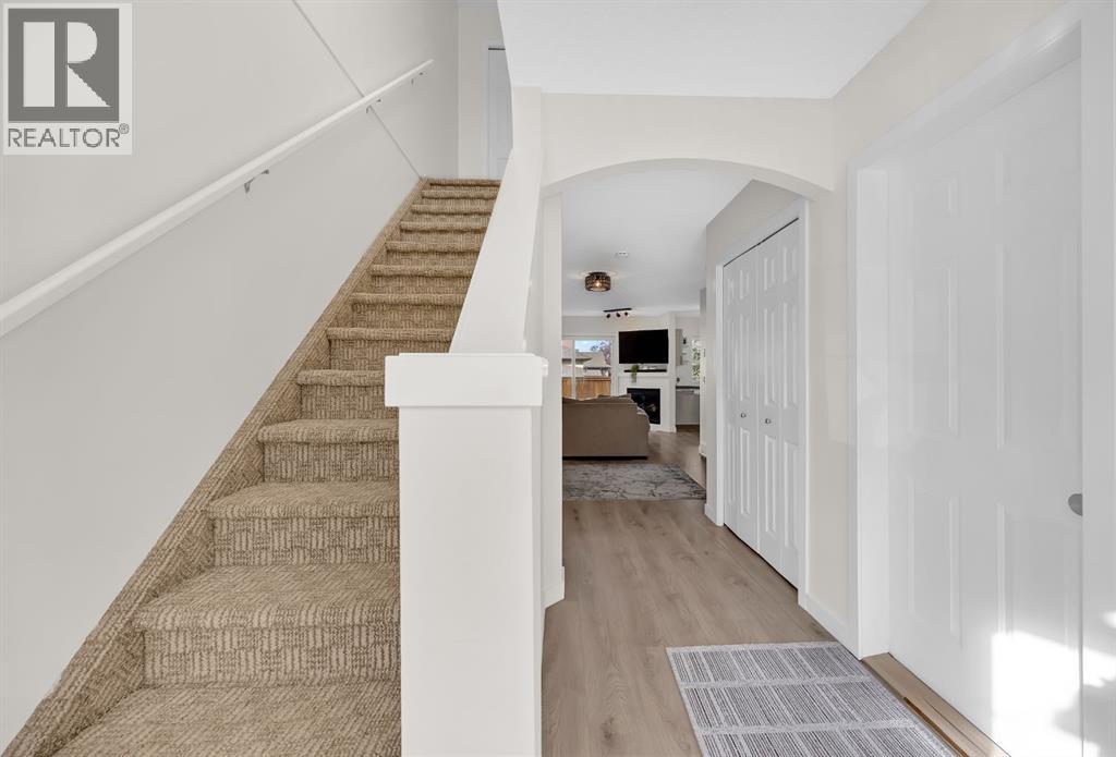 104 Stonemere Place, Chestermere, Alberta  T1X 1N1 - Photo 5 - A2263355