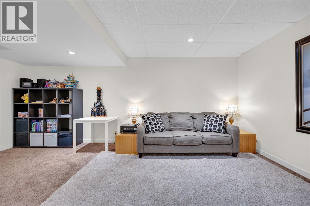 104 Stonemere Place, Chestermere, Alberta  T1X 1N1 - Photo 35 - A2263355