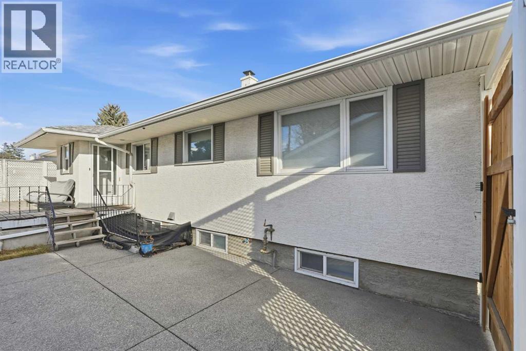 2219 Halifax Crescent Nw, Calgary, Alberta  T2M 4E1 - Photo 40 - A2270302