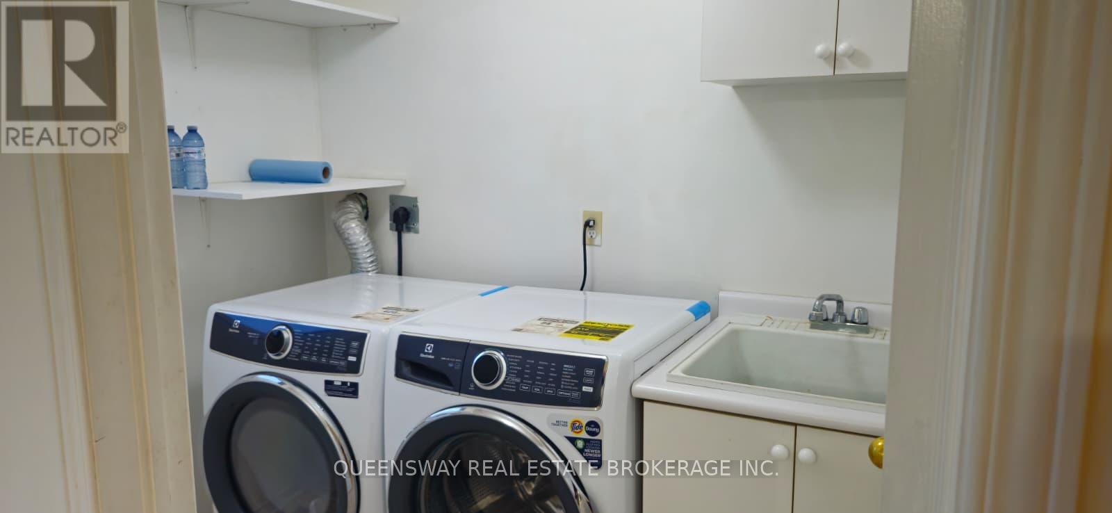 21 Flatlands Way, Brampton, Ontario  L6R 2B5 - Photo 7 - W12644348