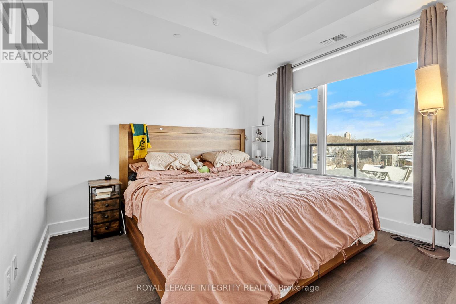 410 - 7 Marquette Avenue, Ottawa, Ontario  K1L 8A7 - Photo 13 - X12644354