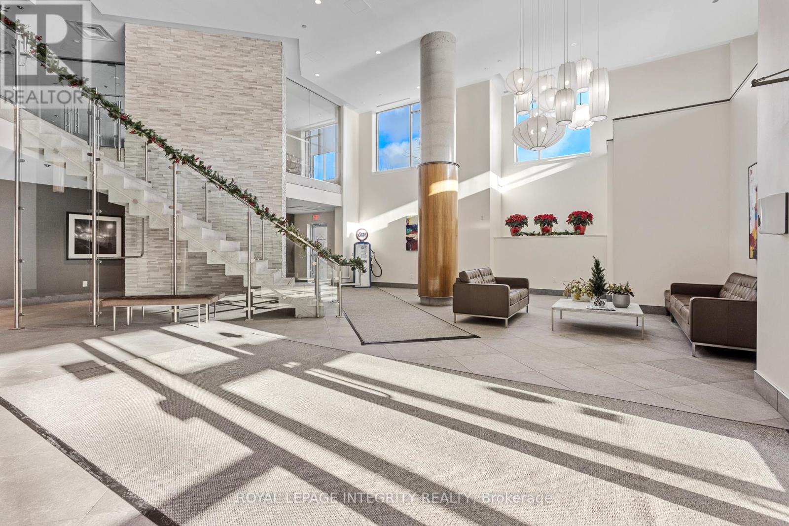 410 - 7 Marquette Avenue, Ottawa, Ontario  K1L 8A7 - Photo 20 - X12644354