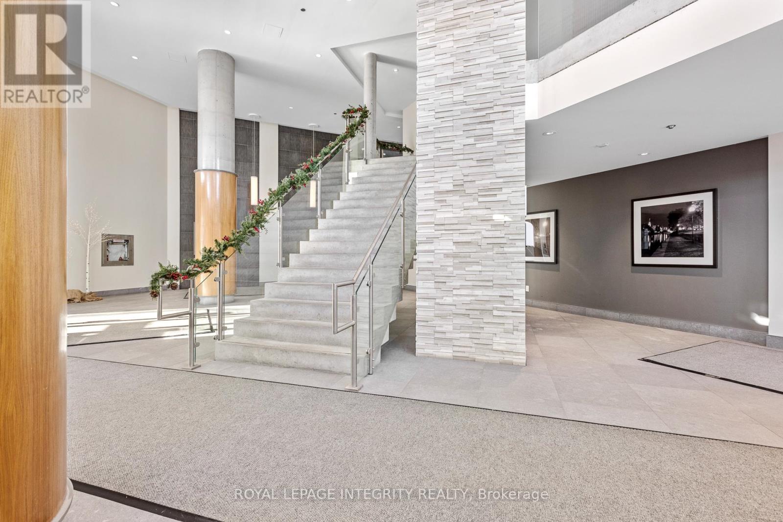 410 - 7 Marquette Avenue, Ottawa, Ontario  K1L 8A7 - Photo 21 - X12644354