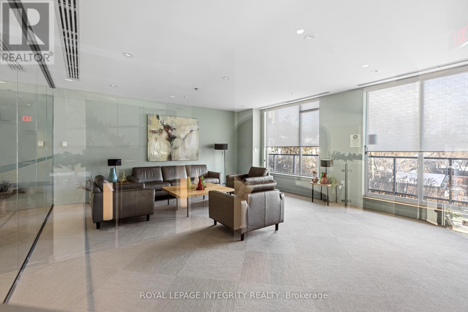 410 - 7 Marquette Avenue, Ottawa, Ontario  K1L 8A7 - Photo 25 - X12644354