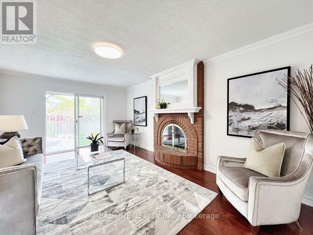 38 Mckay Crescent, Markham, Ontario  L3R 3M6 - Photo 12 - N12644352