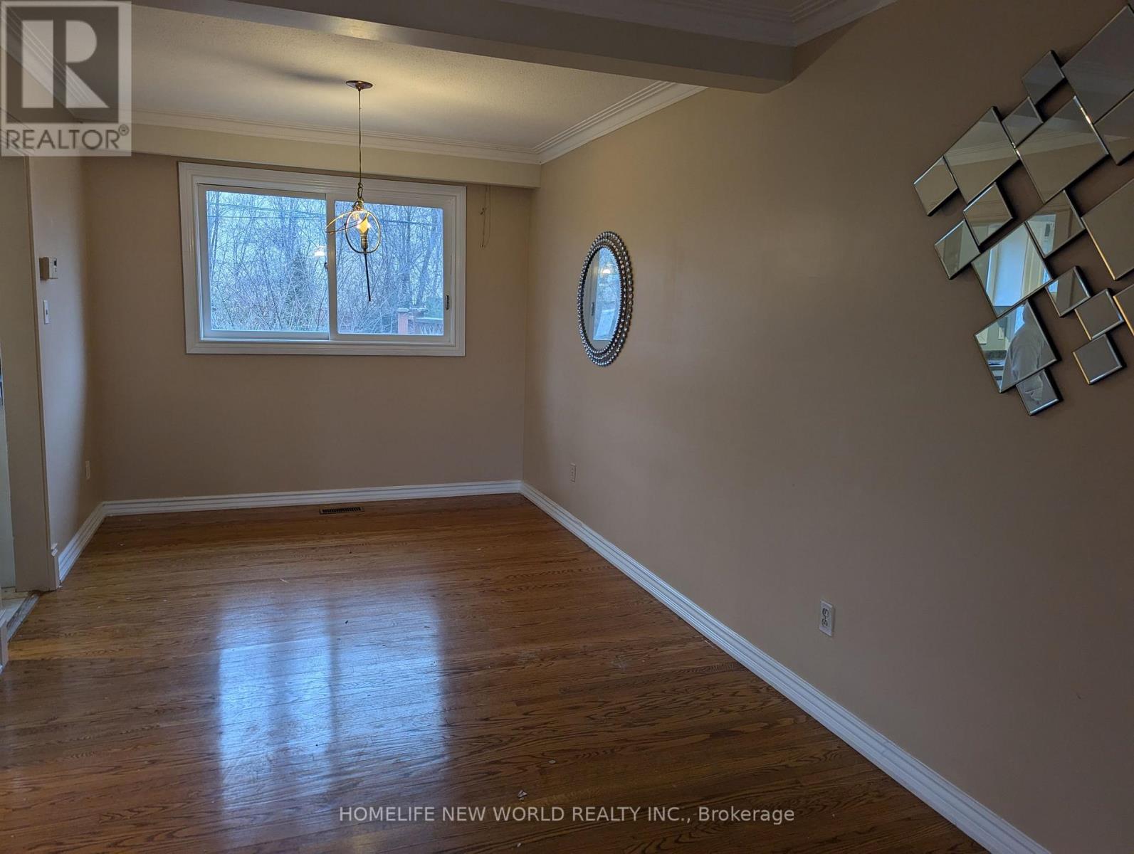 2053 Saxon Road, Oakville, Ontario  L6L 2V1 - Photo 11 - W12644356