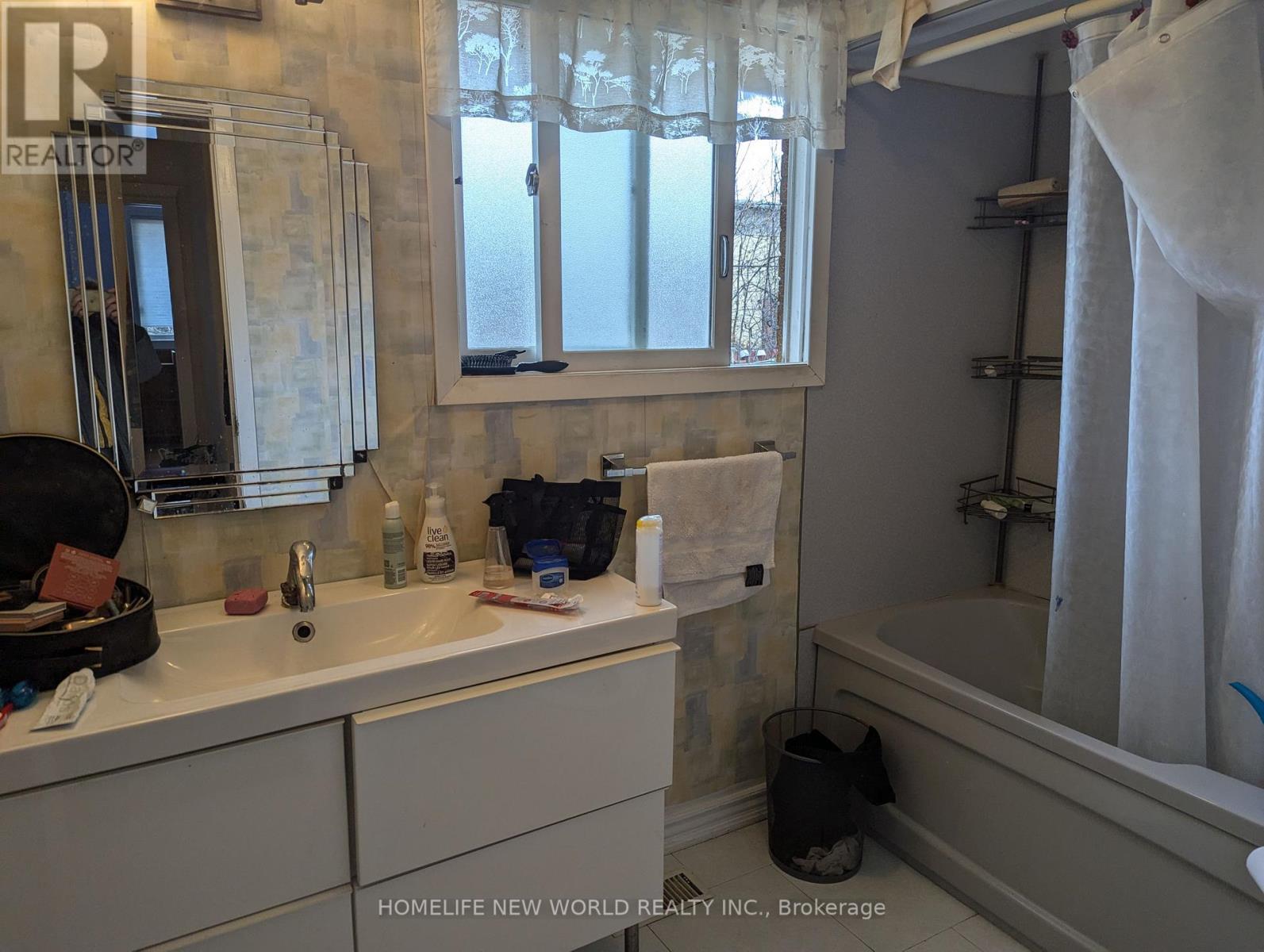 2053 Saxon Road, Oakville, Ontario  L6L 2V1 - Photo 16 - W12644356