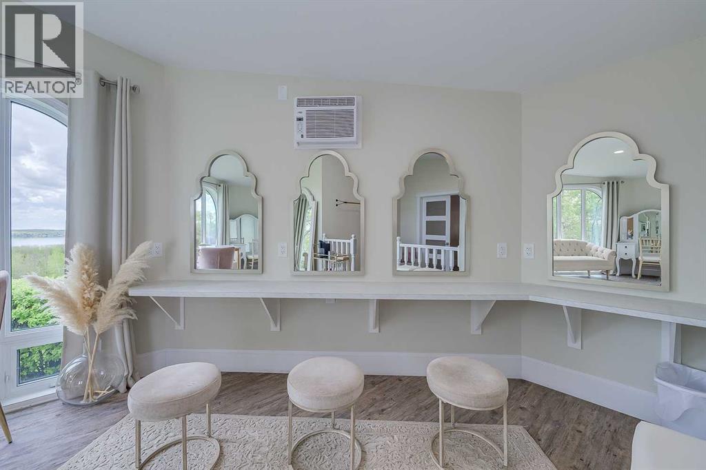 39145 Hwy 20 Highway, Sylvan Lake, Alberta  T4S 1S6 - Photo 19 - A2222165