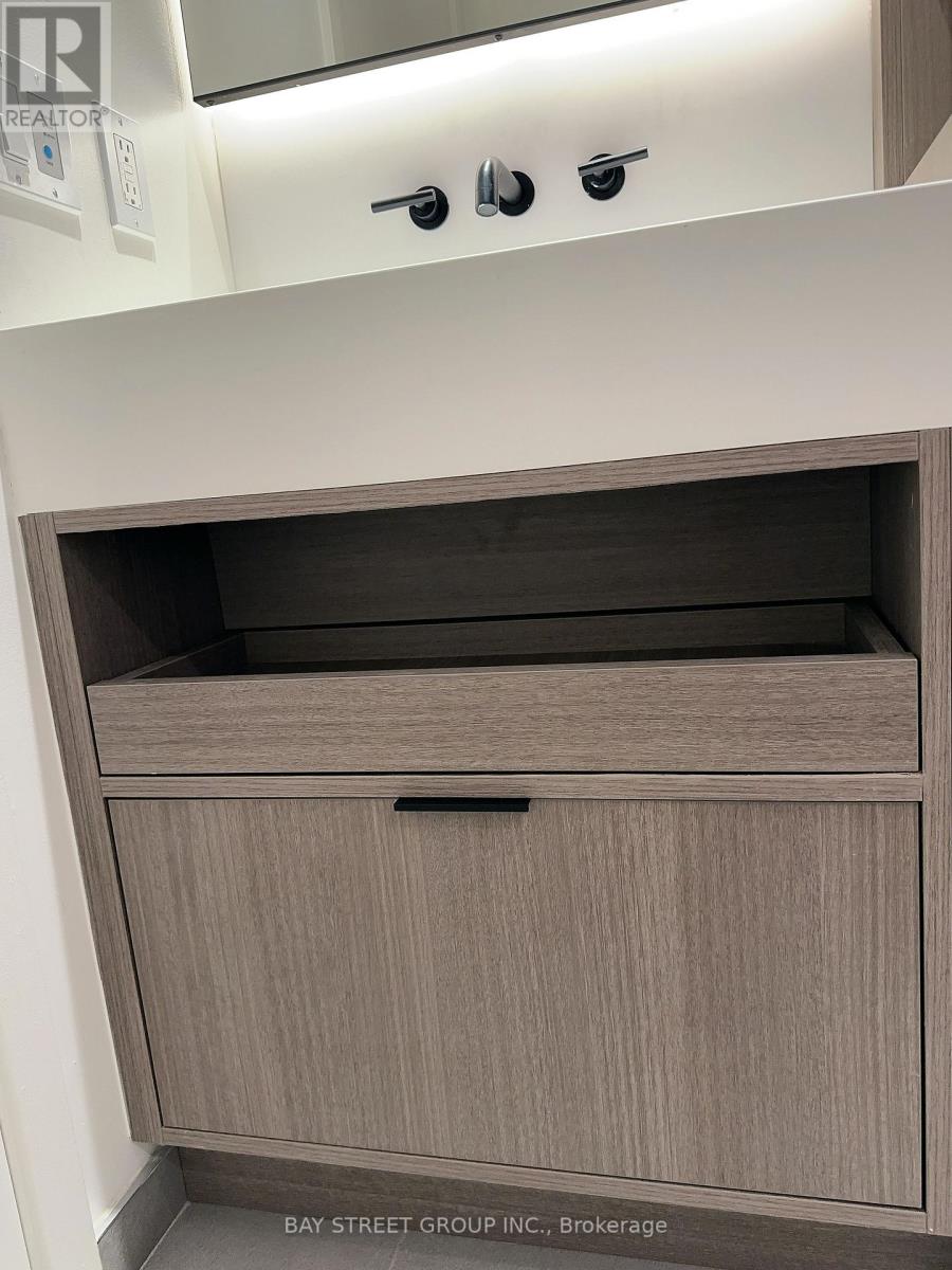 3310 - 55 Charles Street E, Toronto, Ontario  M4Y 0J1 - Photo 15 - C12643694