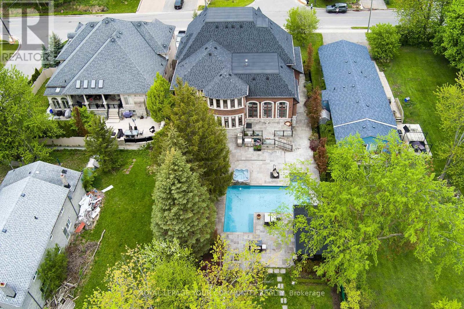 173 Lakeland Crescent, Richmond Hill, Ontario  L4E 3A4 - Photo 5 - N12643558