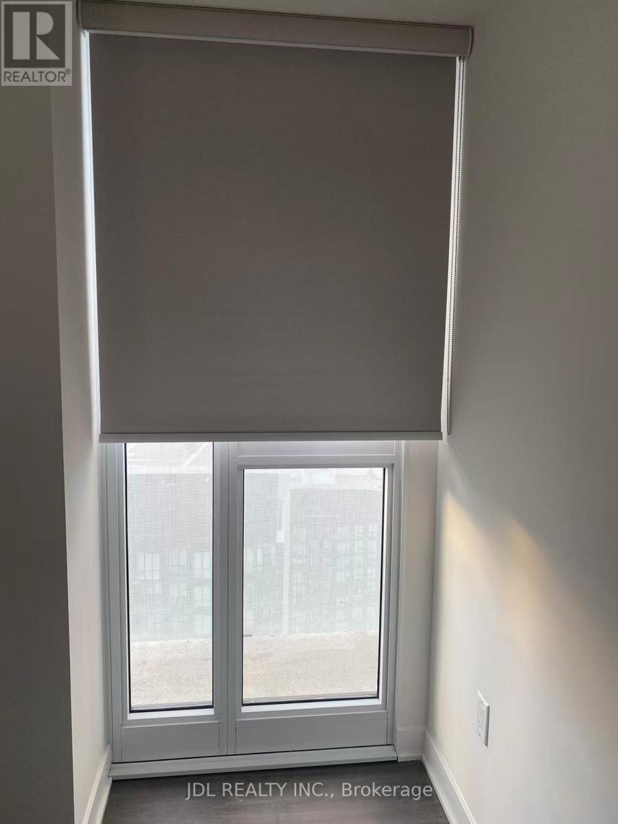 5609 - 3900 Confederation Parkway, Mississauga, Ontario  L5B 0M3 - Photo 8 - W12627068