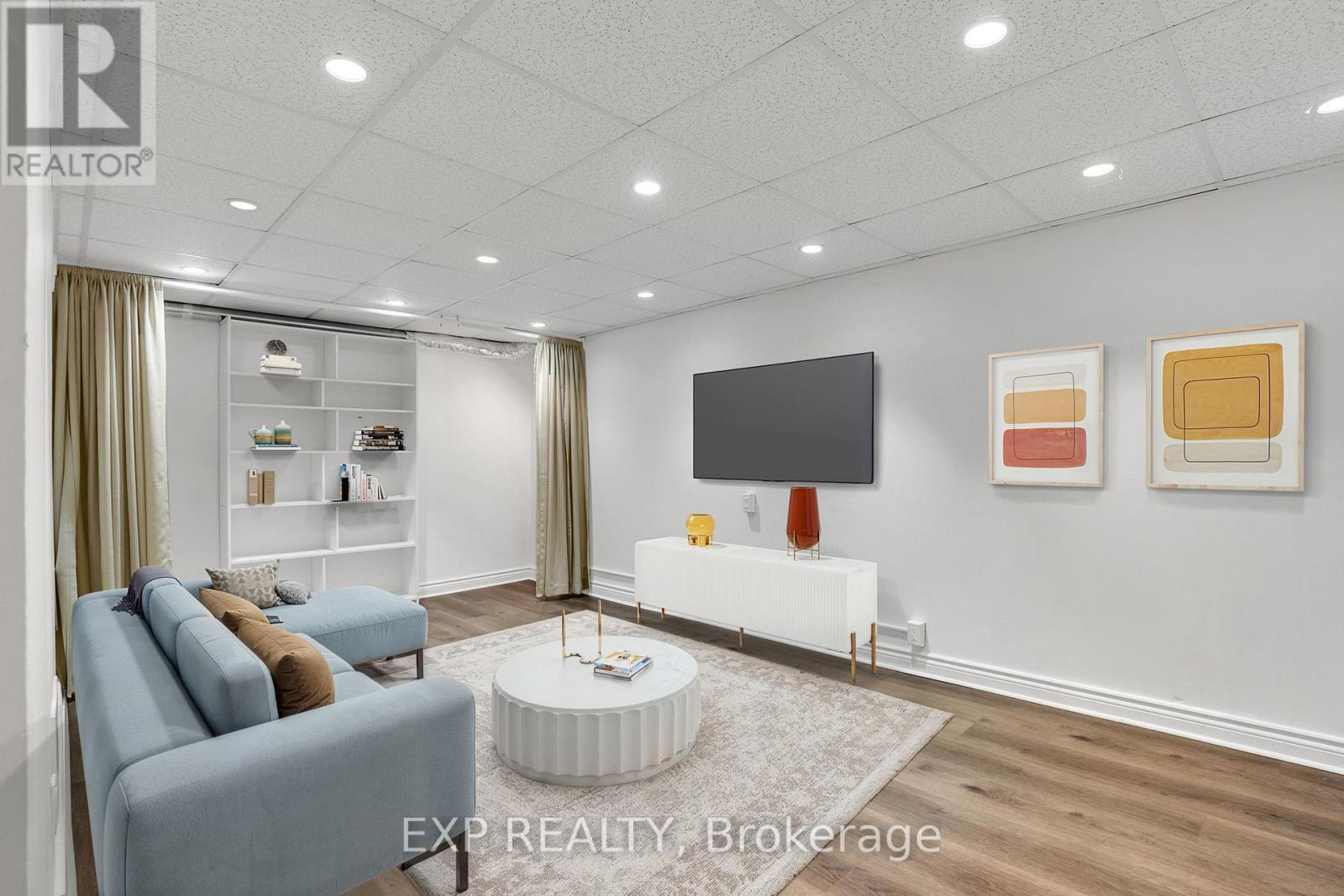 325 - 22 Niles Way, Markham, Ontario  L3T 5B8 - Photo 12 - N12644376