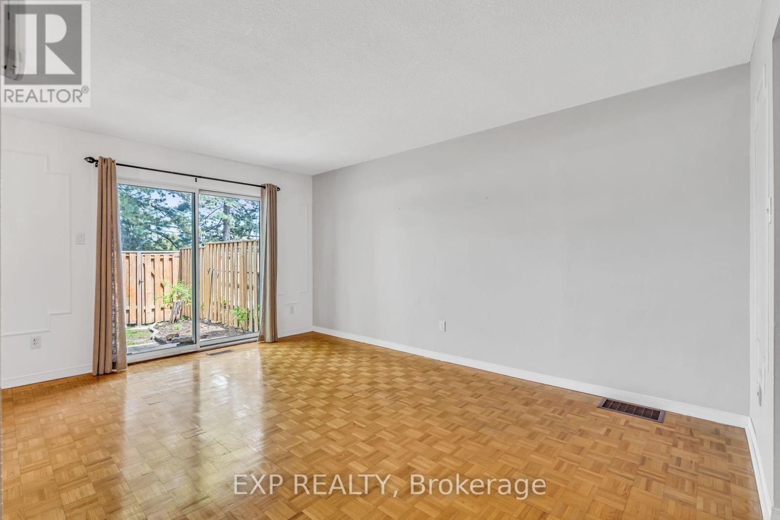 325 - 22 Niles Way, Markham, Ontario  L3T 5B8 - Photo 18 - N12644376