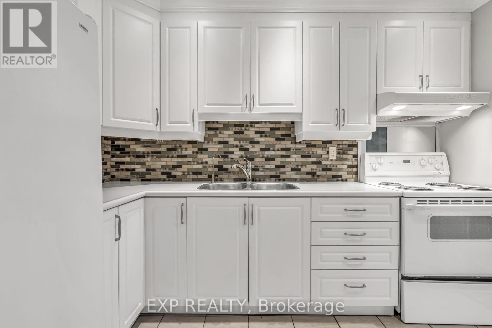 325 - 22 Niles Way, Markham, Ontario  L3T 5B8 - Photo 28 - N12644376