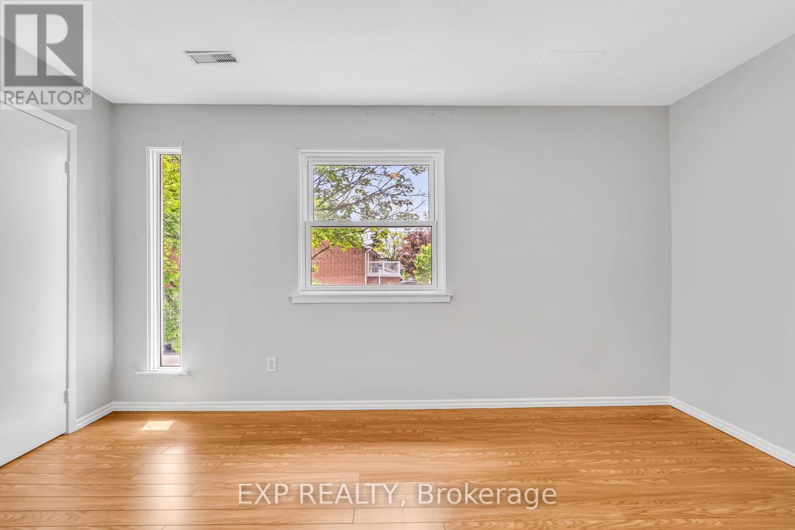 325 - 22 Niles Way, Markham, Ontario  L3T 5B8 - Photo 31 - N12644376