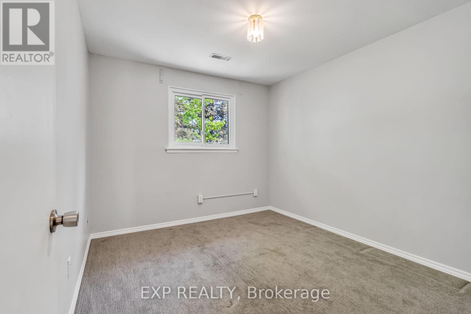 325 - 22 Niles Way, Markham, Ontario  L3T 5B8 - Photo 35 - N12644376