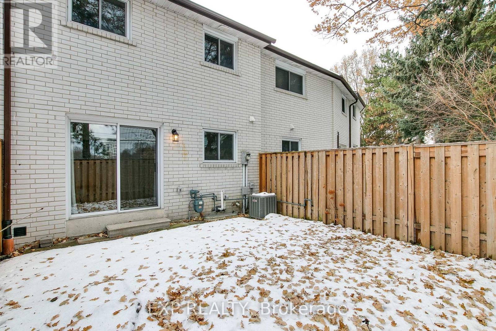 325 - 22 Niles Way, Markham, Ontario  L3T 5B8 - Photo 43 - N12644376