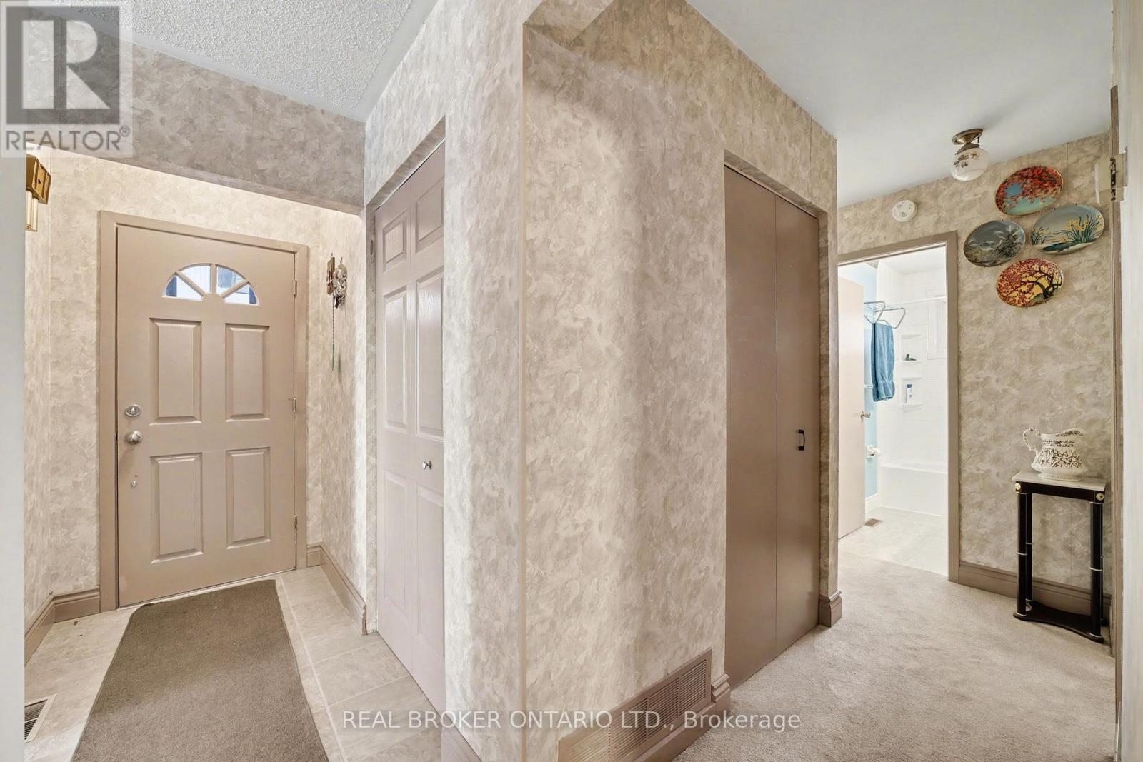 40 Flavian Crescent, Brampton, Ontario  L6T 3P4 - Photo 15 - W12644360