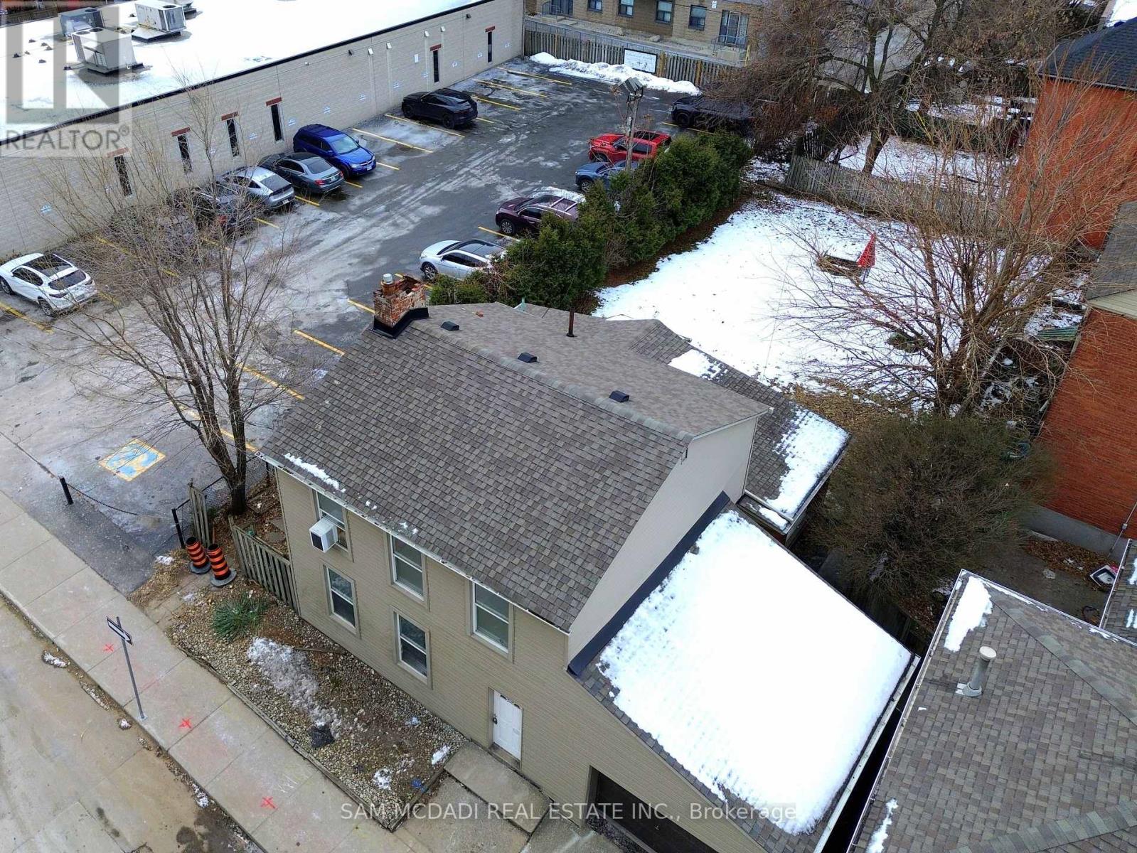 166 Jackson Street E, Hamilton, Ontario  L8N 1L4 - Photo 3 - X12644364