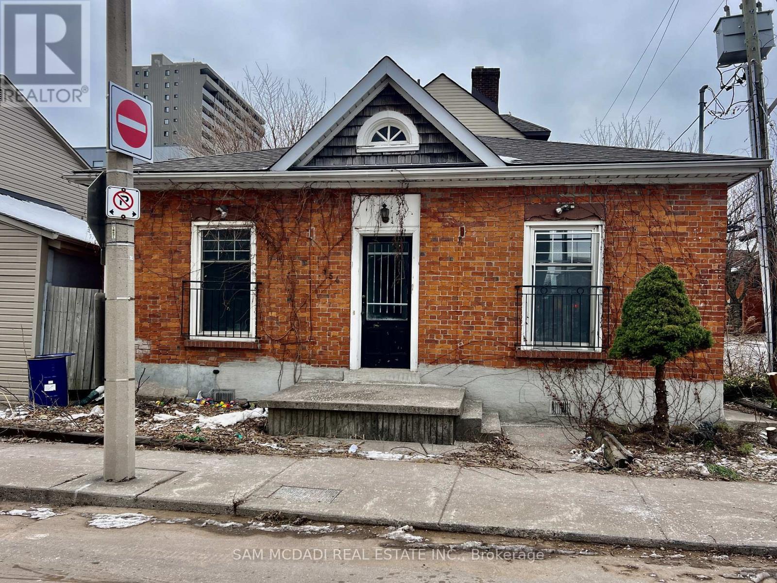 154 JACKSON STREET E, Hamilton, Ontario