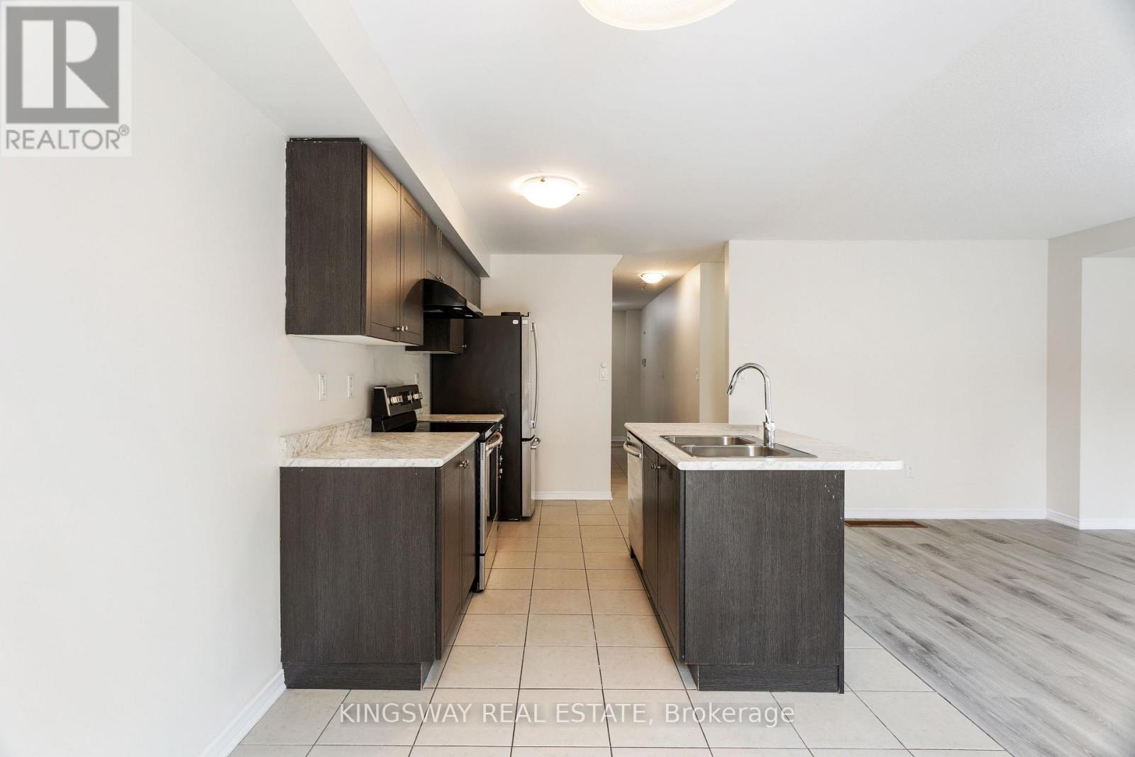 125 Thompson Road, Haldimand, Ontario  N3W 0E1 - Photo 8 - X12644370