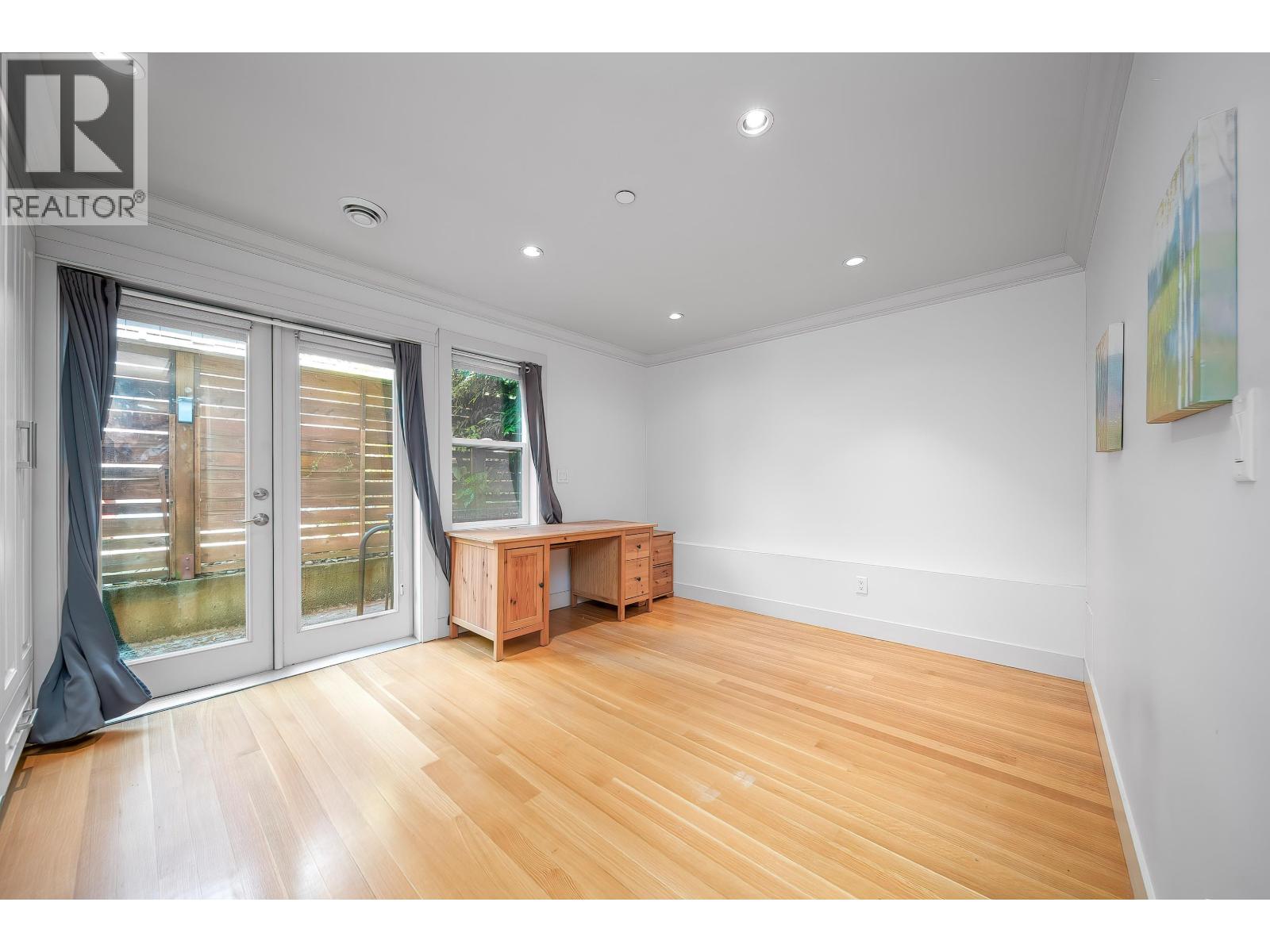 2388 Macdonald Street, Vancouver, British Columbia  V6K 3Y8 - Photo 6 - R3074618